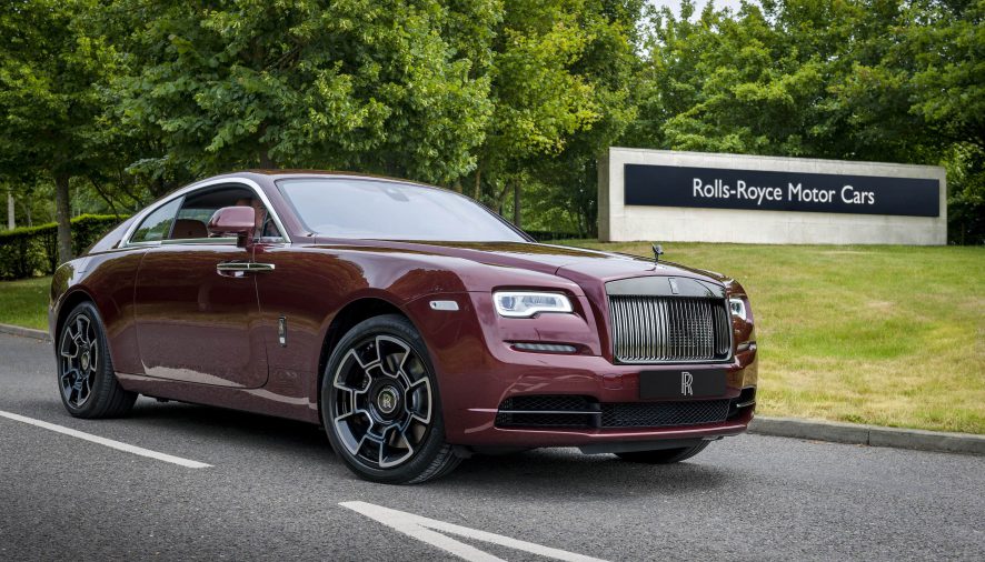 Home of Rolls-Royce เปิดให้บริการอีกครั้ง  พร้อมส่งมอบยนตรกรรมแด่ลูกค้า