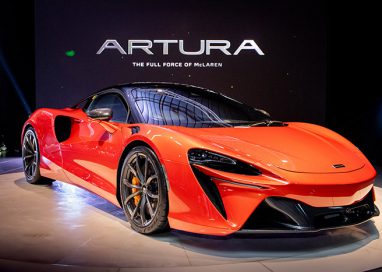 ยุคใหม่ซูเปอร์คาร์ไฮบริด McLaren Artura