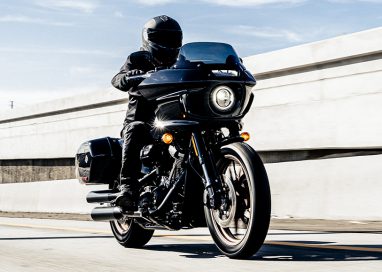 HARLEY-DAVIDSON® รุ่น Low Rider® ST คว้ารางวัลอันทรงเกียรติ Best Cruiser Heavyweight Motorcycle ได้สำเร็จ