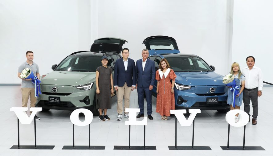 วอลโว่มอบรางวัล Volvo C40 และ XC40 Recharge Pure Electric         