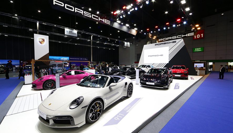 ปอร์เช่ 911 เทอร์โบ เอส คาบริโอเลต (Turbo S Cabriolet) น าขบวน 7 ยนตกรรมสปอร์ต