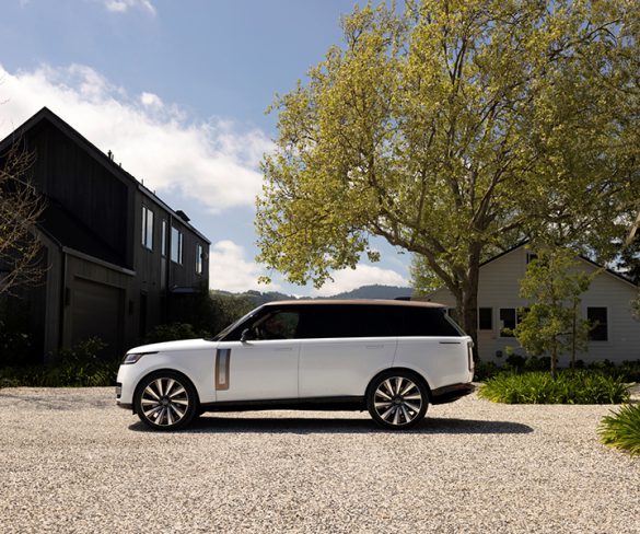 เรนจ์ โรเวอร์ เปิดตัวรถยนต์ THE NEW RANGE ROVER SV