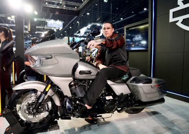 HARLEY-DAVIDSON® พร้อมให้สัมผัสรถมอเตอร์ไซค์รุ่น CVO™ Road Glide® โฉมใหม่