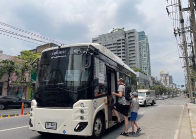 เรเว่ คอมเมอร์เชียล วีฮิเคิลส์ทดสอบรถบัสไฟฟ้า BYD B70 ให้บริการรับ – ส่ง ย่านทองหล่อ ฟรี!