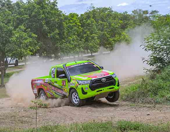 Toyota Hilux Revo 10 เซียนประจัญบาน 2025