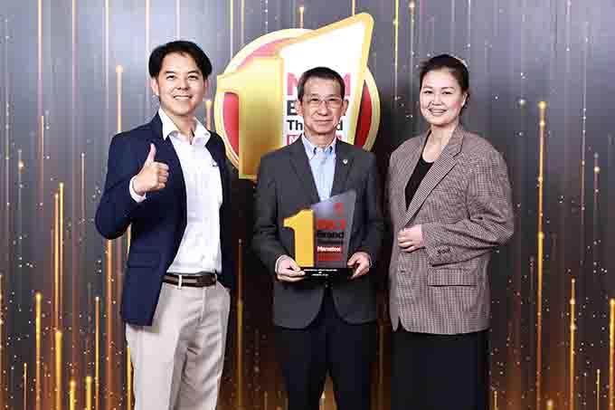  เอ็มจี คว้ารางวัลอีวีขวัญใจคนไทย Marketeer No.1 Brand Thailand 4 ปีซ้อน