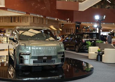 ZEEKR 009 เสริมทัพรุ่น Standard ตอกย้ำความเป็นผู้นำ Luxury EV MPVที่ให้ครบจบทุกไลฟ์สไตล์  พร้อมส่งต่อพลังแห่งความมั่นใจ ZEEKR 009 เสริมทัพรุ่น Standard ตอกย้ำความเป็นผู้นำ Luxury EV MPVที่ให้ครบจบทุกไลฟ์สไตล์  พร้อมส่งต่อพลังแห่งความมั่นใจ