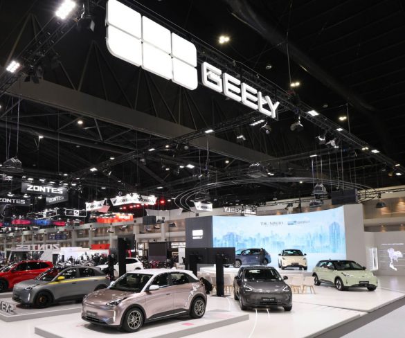 Geely เปิดตัว EX2 ซิทีคาร์
