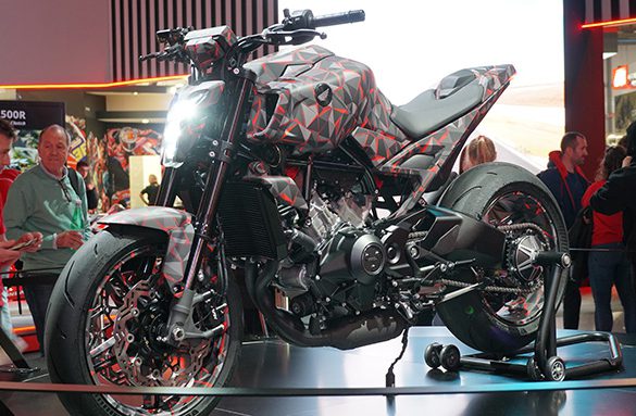 รถจักรยานยนต์ฮอนด้า เผยโฉมจักรยานยนต์ต้นแบบ V3R 900 E-Compressor Prototype