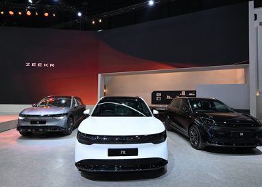 ยลโฉม ZEEKR Mix มินิแวนไฟฟ้าสุดล้ำ