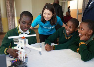 บีเอ็มดับเบิลยู กรุ๊ป และยูนิเซฟ สร้างโอกาสทางการศึกษาให้เยาวชนกว่า  330,000 คน