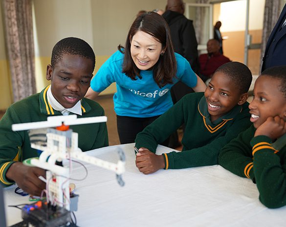 บีเอ็มดับเบิลยู กรุ๊ป และยูนิเซฟ สร้างโอกาสทางการศึกษาให้เยาวชนกว่า  330,000 คน