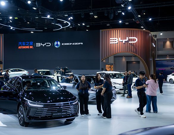 บีวายดี ประเทศไทย จับมือ เรเว่ ออโตโมทีฟ สร้างประวัติศาสตร์ครั้งใหม่ของวงการยานยนต์ ครั้งแรกของโลก!