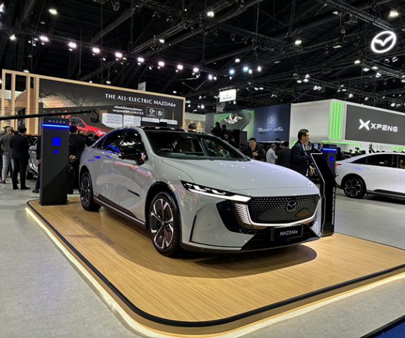 มาสด้าบุกตลาดรถไฟฟ้าเต็มรูปแบบ เปิดตัว The All-Electric Mazda6e
