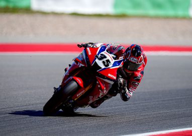 “ก้อง-สมเกียรติ” จับคู่ “โจนาธาน เรีย” พร้อมลุยศึก “เวิลด์ ซูเปอร์ไบค์ สนาม 3”