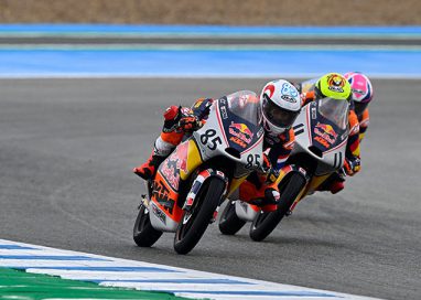 “ไม้คิว-เกียรติศักดิ์” ฟอร์มฮอต เก็บแต้มต่อเนื่อง