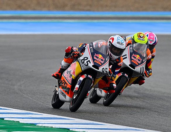 “ไม้คิว-เกียรติศักดิ์” ฟอร์มฮอต เก็บแต้มต่อเนื่อง