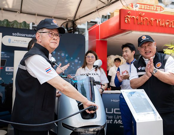 ไทยฮอนด้า จับมือ “อาชีวะ-ขนส่งฯ” มอบน้ำมันเครื่อง 3,600 ขวด