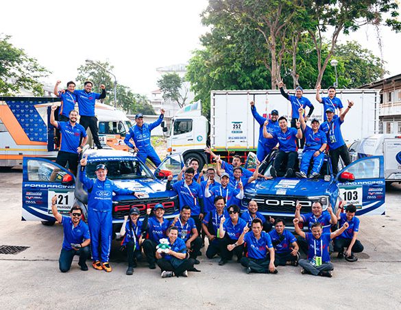 ฟอร์ดป้องกันแชมป์สำเร็จ ในการแข่งออฟโรดสุดโหด AXCR รุ่น T2A