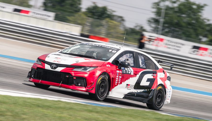 TOYOTA GAZOO Racing Thailand โชว์แกร่งมาราธอน 6 ชม. ครองอันดับ 1-2 รุ่นและOverall