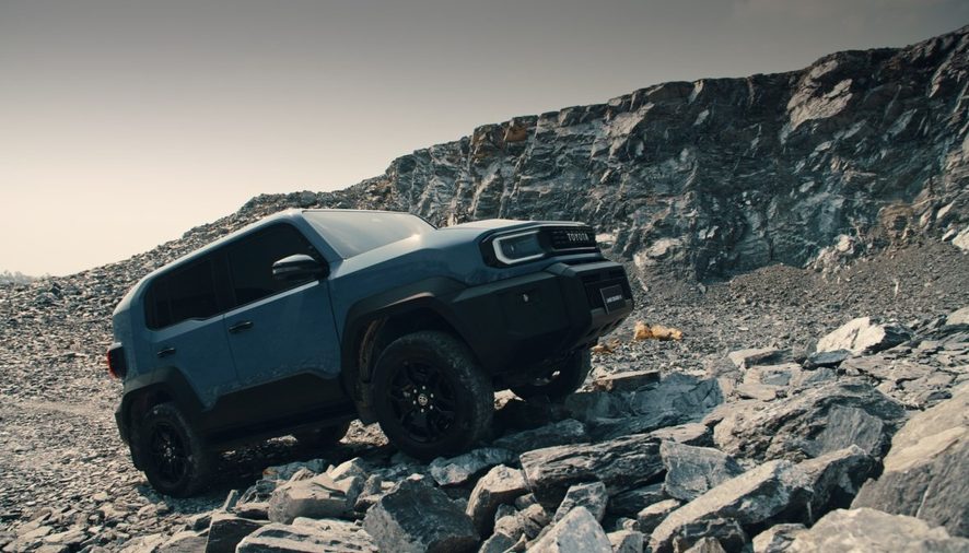 ที่สุดแห่งการรอคอย กับ TOYOTA LAND CRUISER FJ