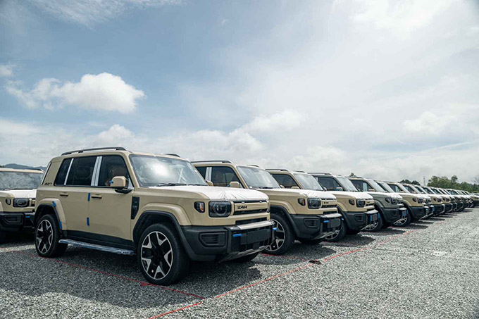 ไอคาร์ ประเทศไทย เดินหน้าส่งมอบ iCAUR V27 REEV ล็อตแรก 2,000 คัน